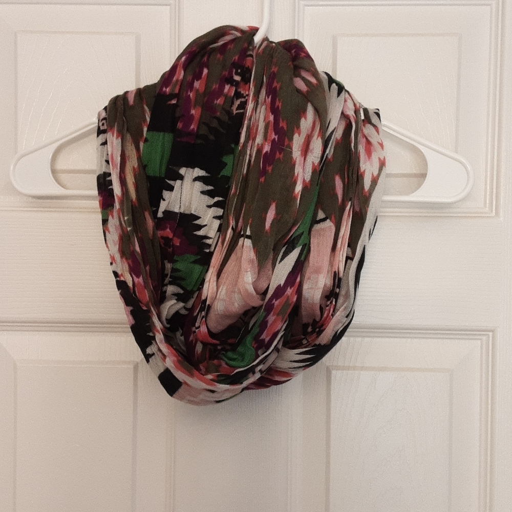 Infinity scarf